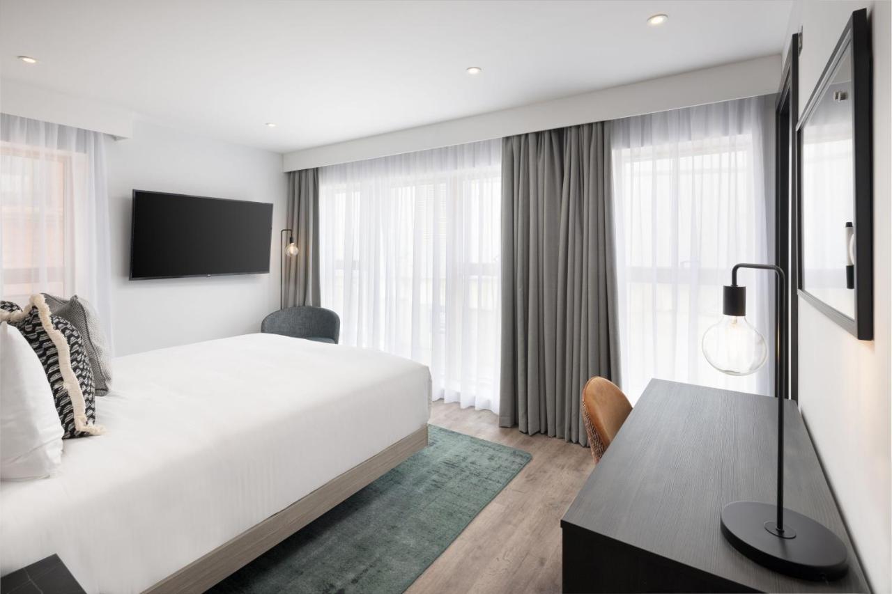 By Marriott Piccadilly Hotel 4*